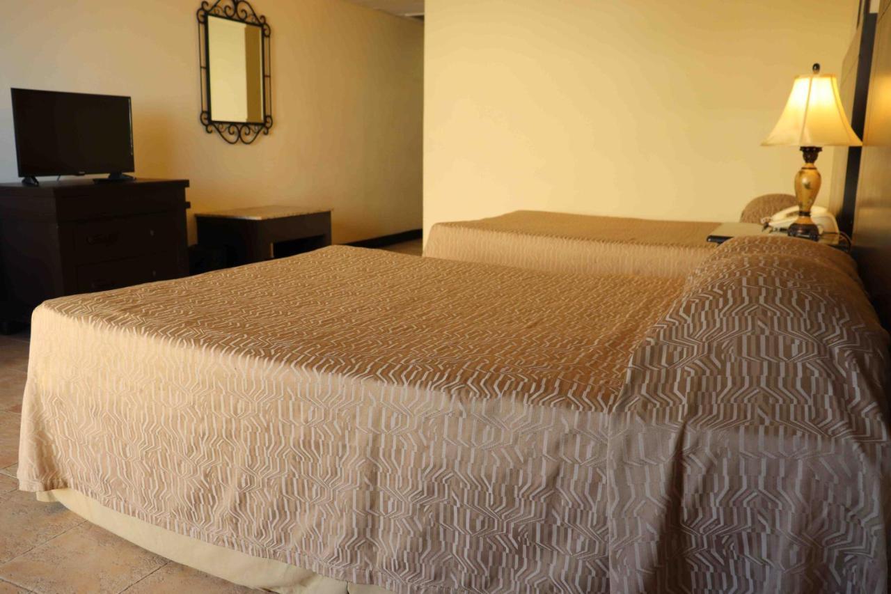 Hotel Arenas Del Mar Resort Tampico Quarto foto